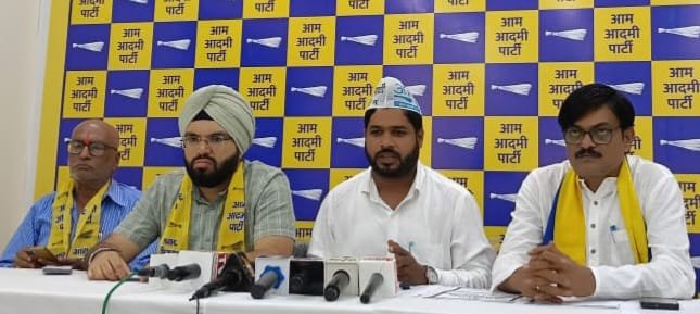 By failing to fulfill the promises made in its manifesto, the state government is reneging on its commitments to contractual employees – Aam Aadmi Party.