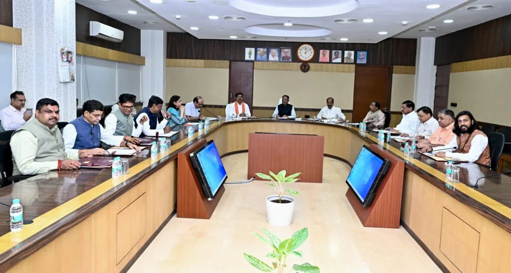 Chhattisgarh Cabinet Meeting: Amendments to guest lecturer policy, reservation for Agniveers, and the film 'Hanuman Ansh' granted tax-free status.