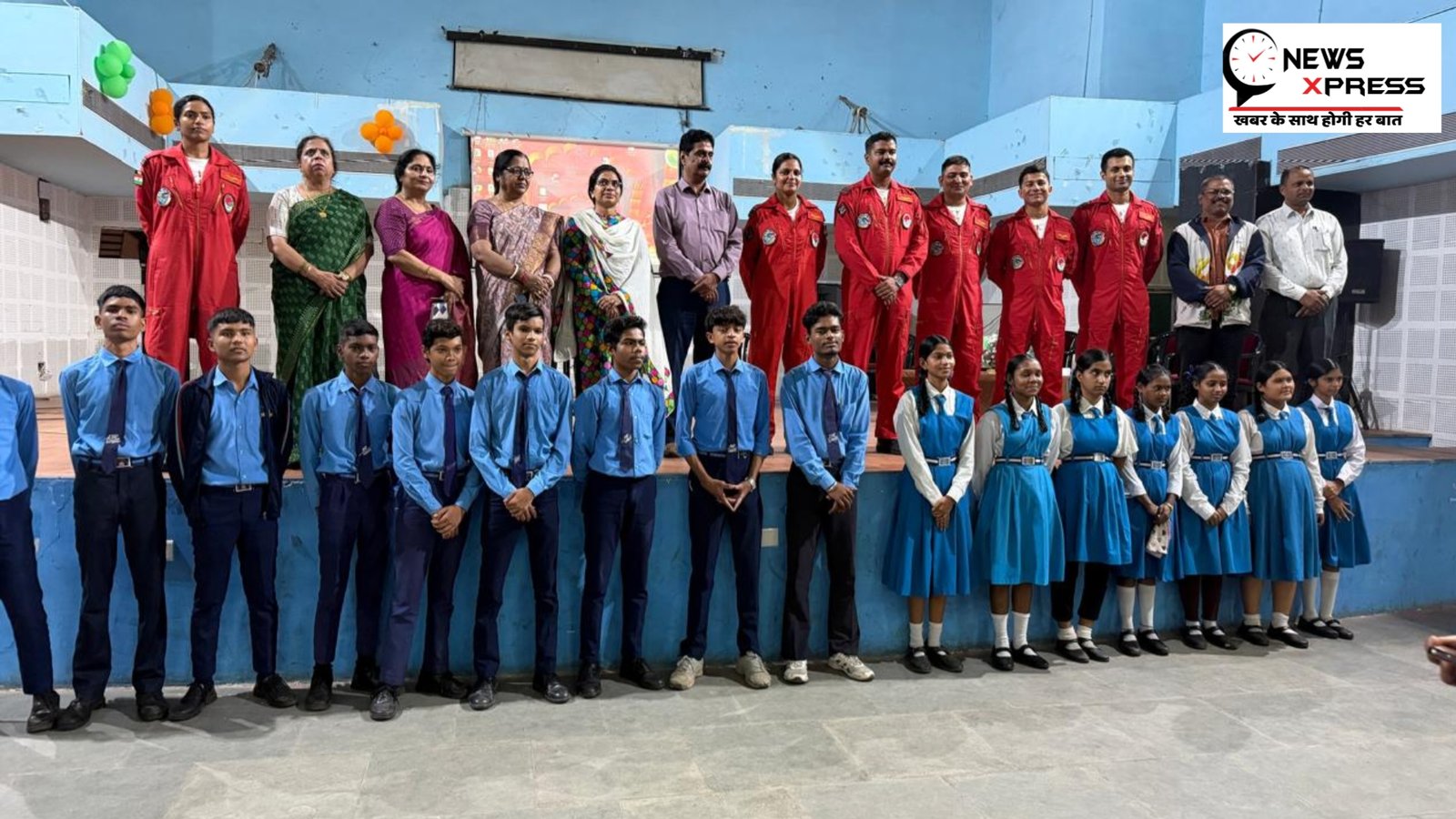 सारंग टीम ने स्कूली विद्यार्थियों को भारतीय वायु सेना में करियर बनाने के लिए किया प्रेरित
