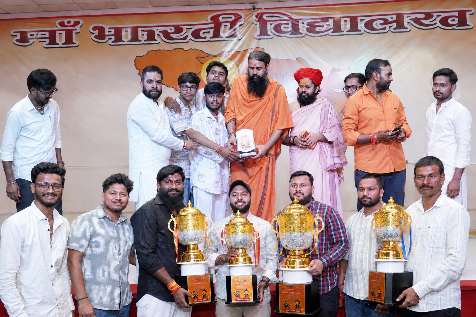 उत्कृष्ट झांकियों का हुआ सम्मान, भाजपा नेता बसंत अग्रवाल ने की कलाकारों की मेहनत की सराहना